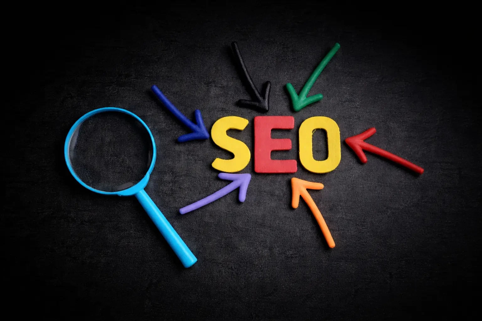 Checklist-style graphic showing common SEO agency red flags like no rankings, fake reports, and no traffic growth